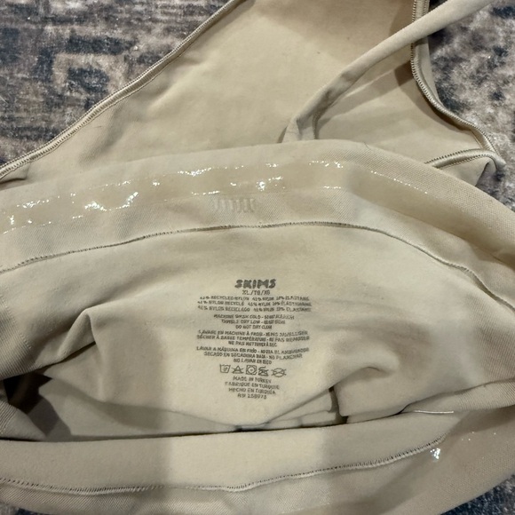 SKIMS High-Waist shape wear Panties in Beige thang size xl - Picture 3 of 5